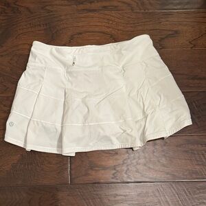 Lululemon White Pace Rival Skirt